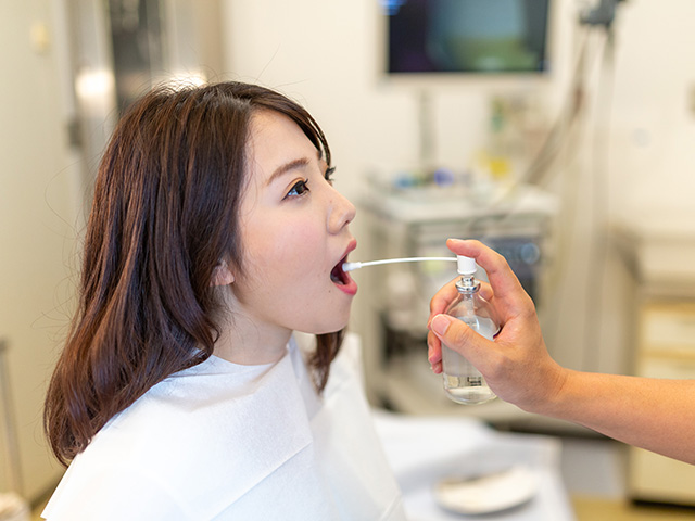 咽頭麻酔（喉の麻酔）